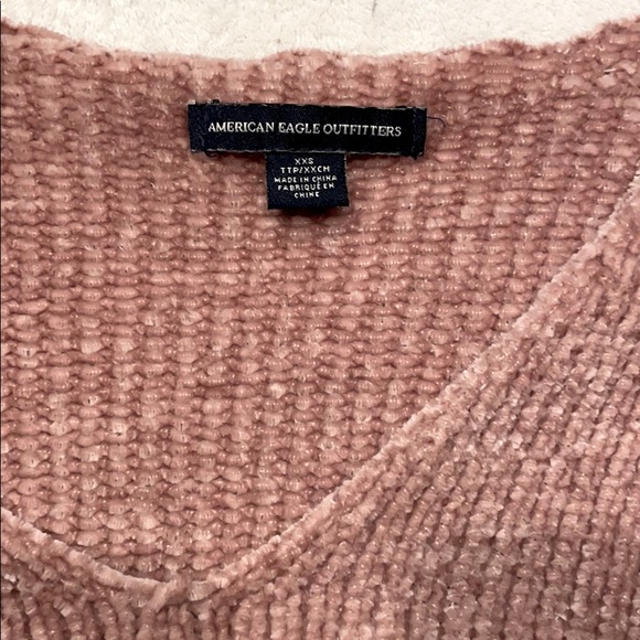 American Eagle V-Neck Chenille Layered Sweater - Picture 4 of 4